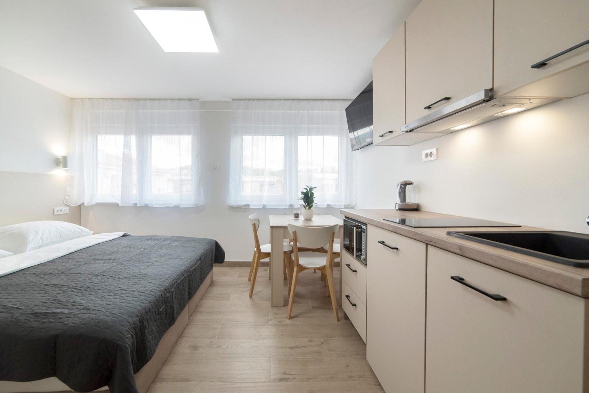 Apartments Pamer, 4Th Floor, No Elevator Zagreb Extérieur photo