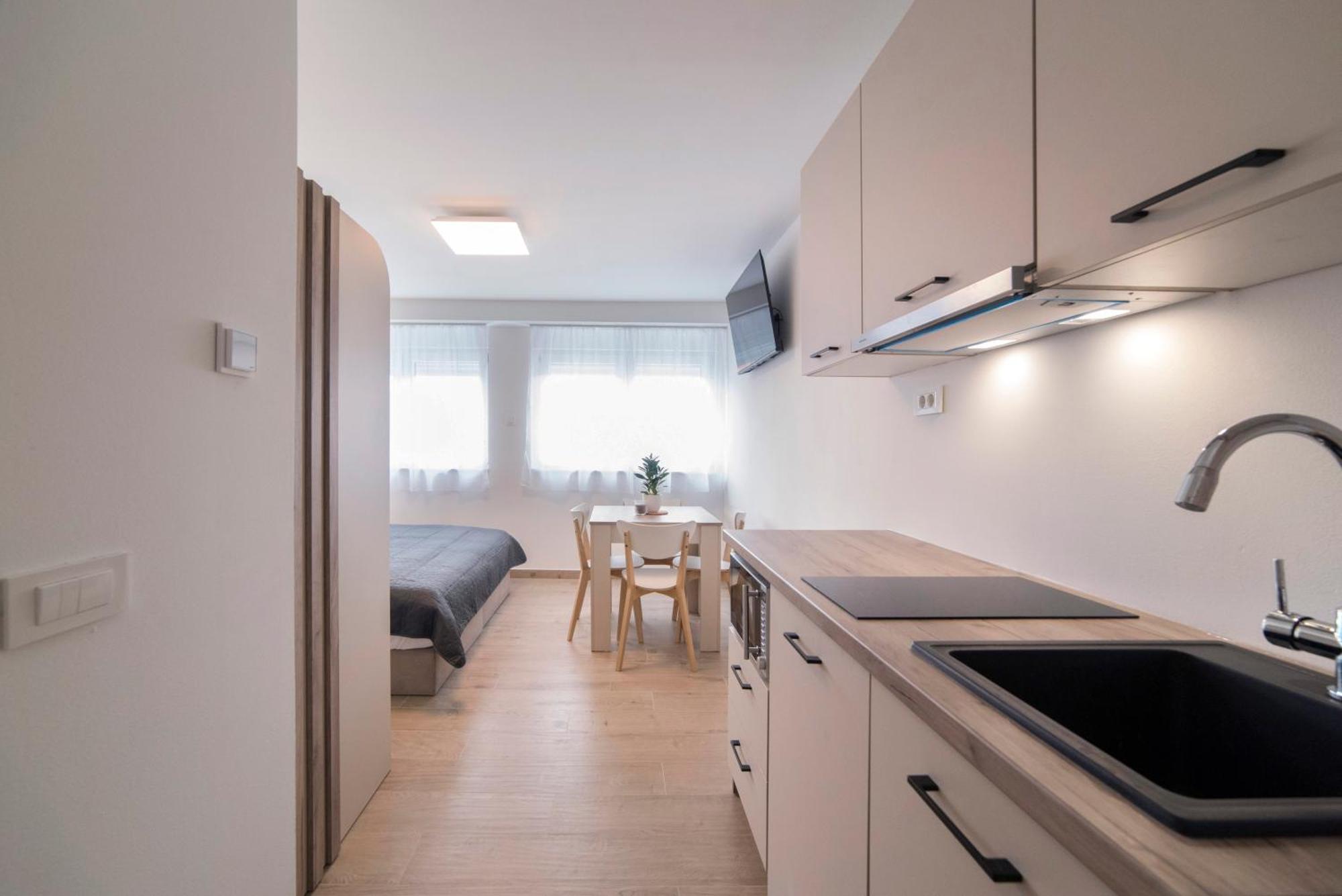 Apartments Pamer, 4Th Floor, No Elevator Zagreb Extérieur photo