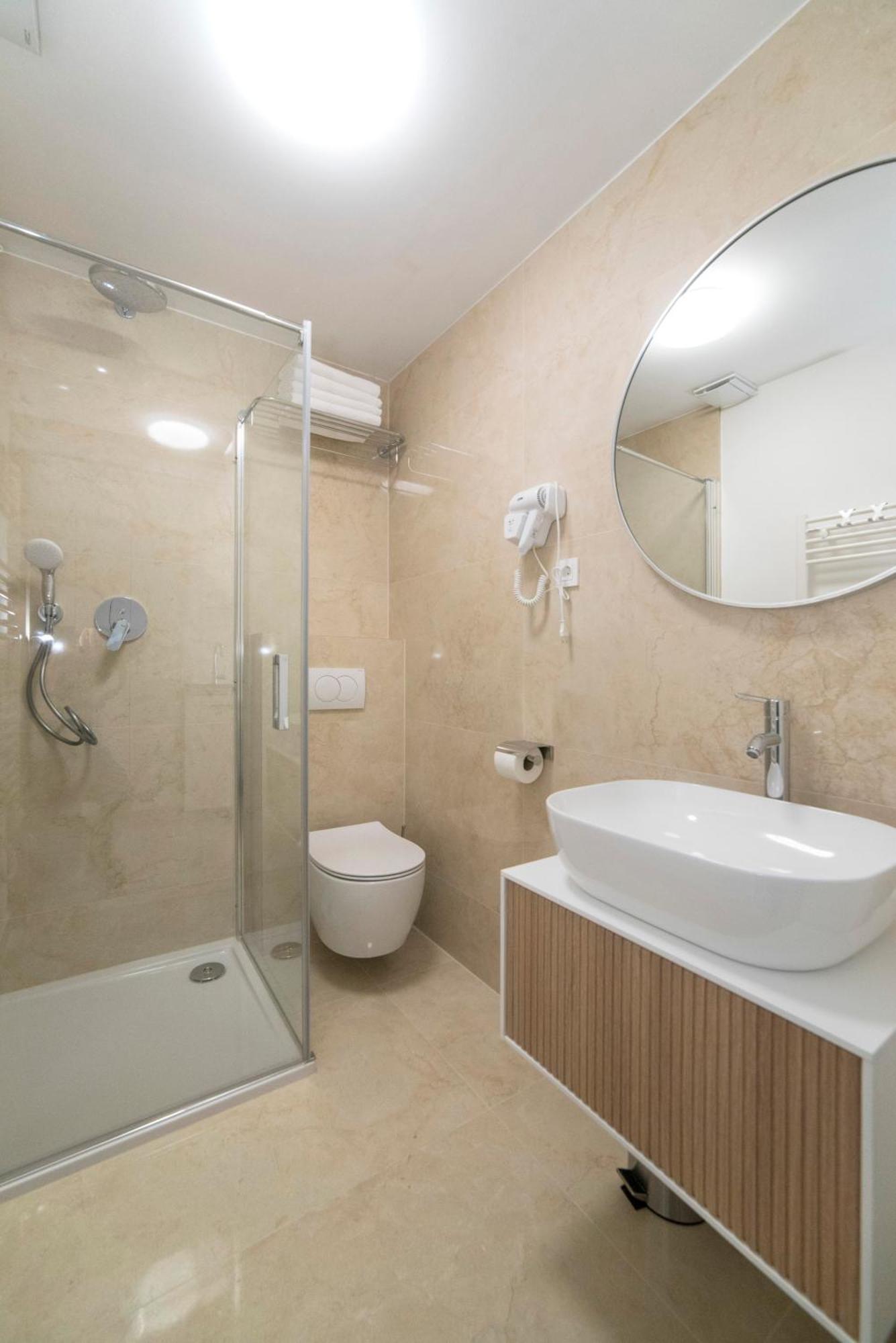 Apartments Pamer, 4Th Floor, No Elevator Zagreb Extérieur photo