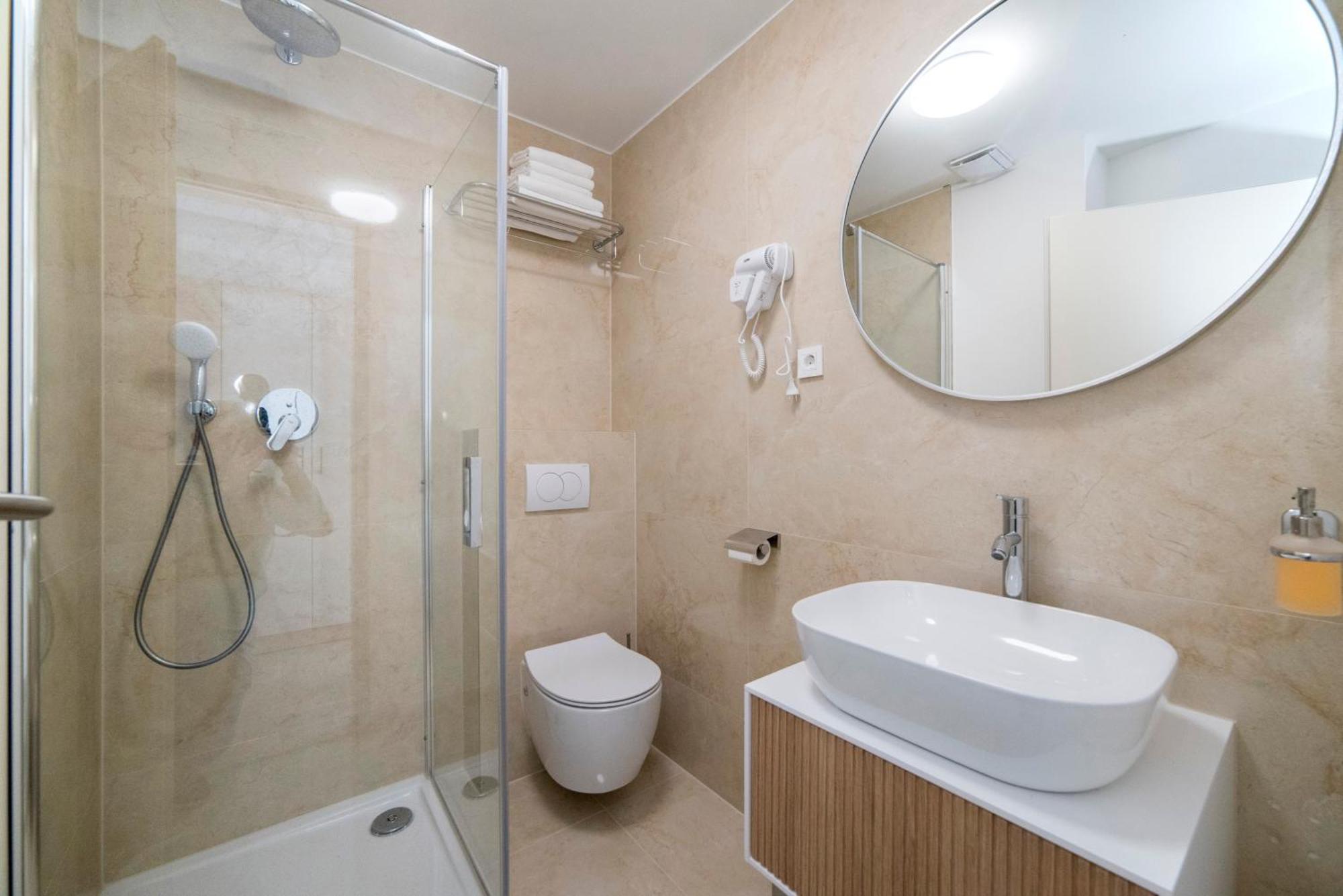 Apartments Pamer, 4Th Floor, No Elevator Zagreb Extérieur photo
