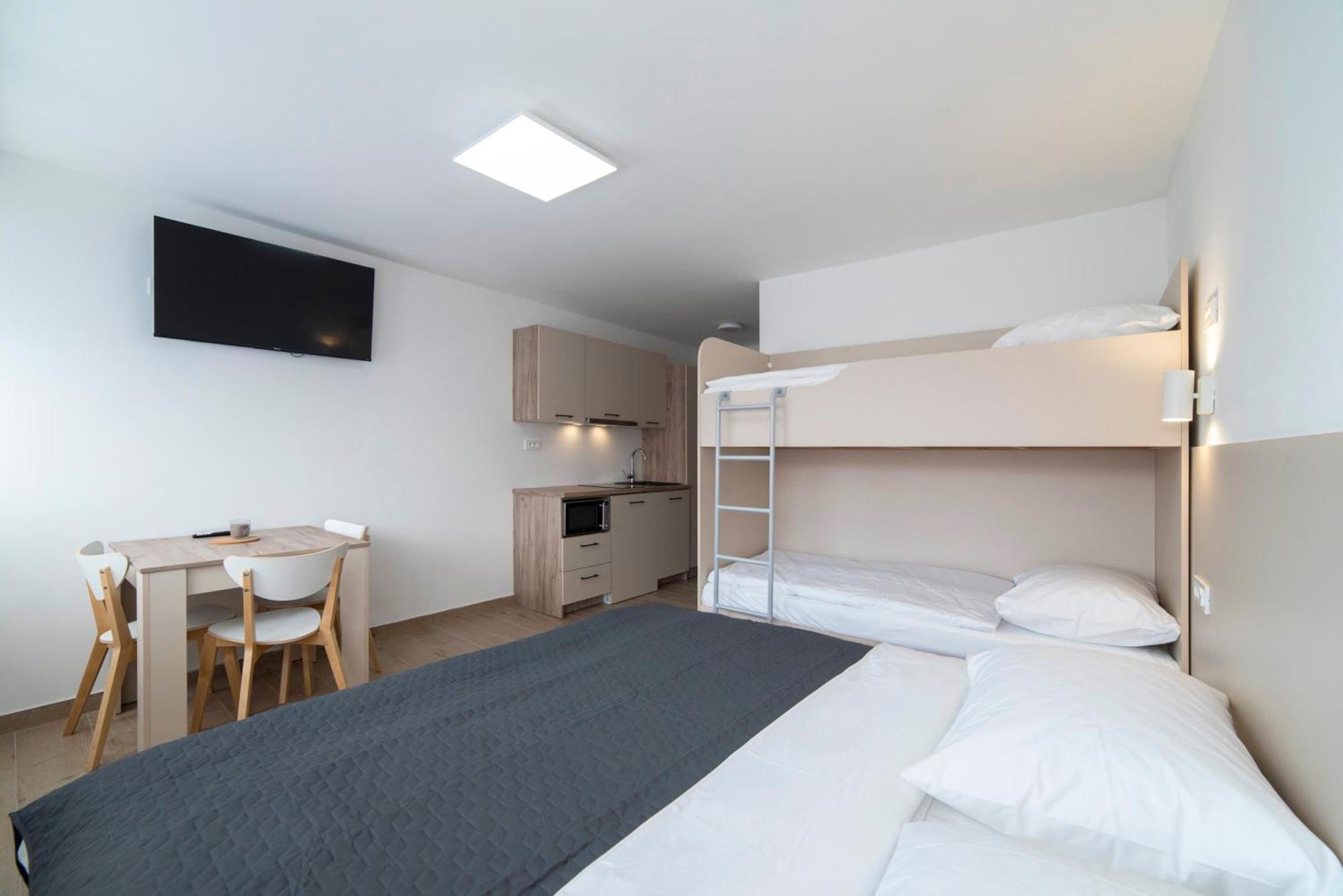 Apartments Pamer, 4Th Floor, No Elevator Zagreb Extérieur photo