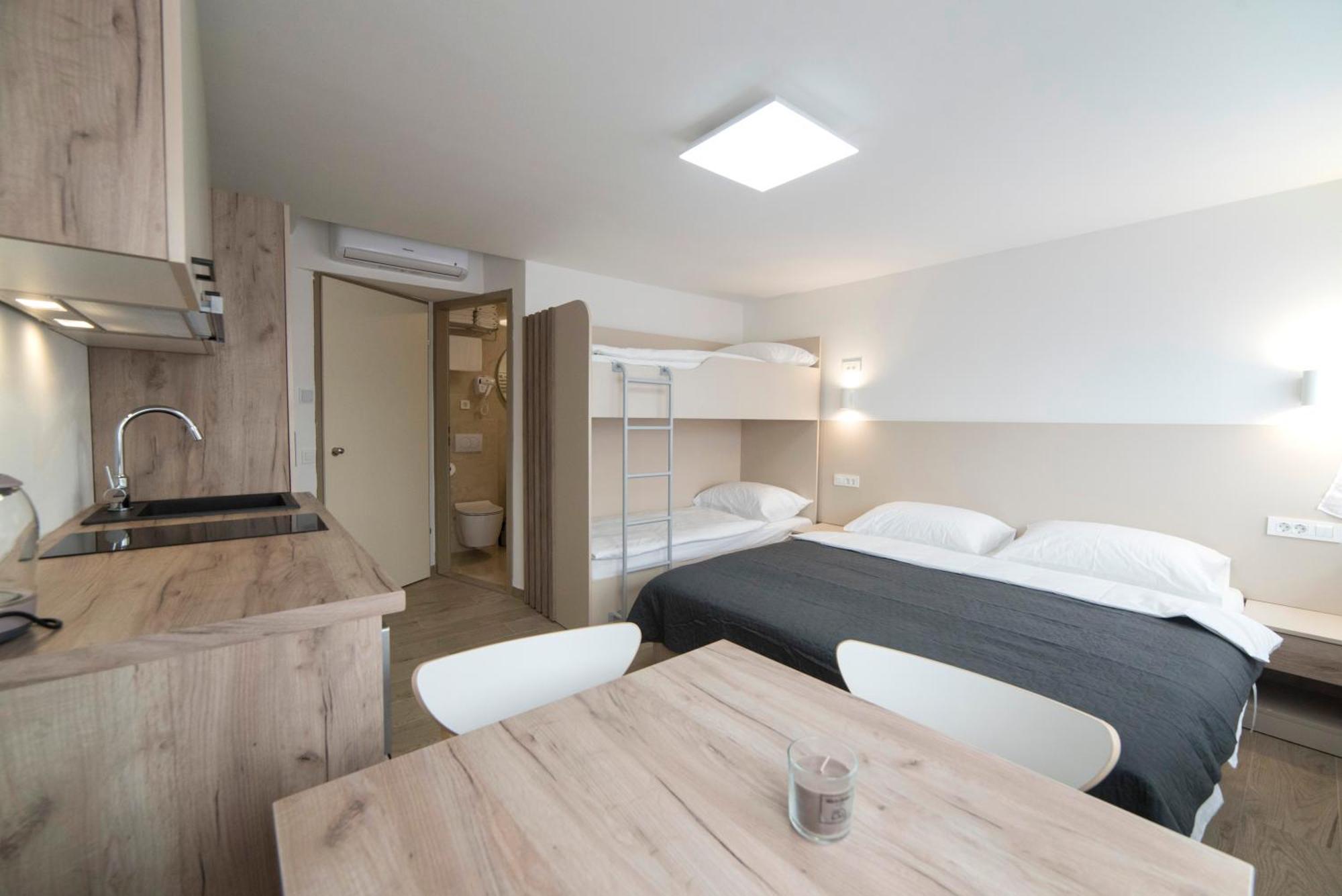 Apartments Pamer, 4Th Floor, No Elevator Zagreb Extérieur photo