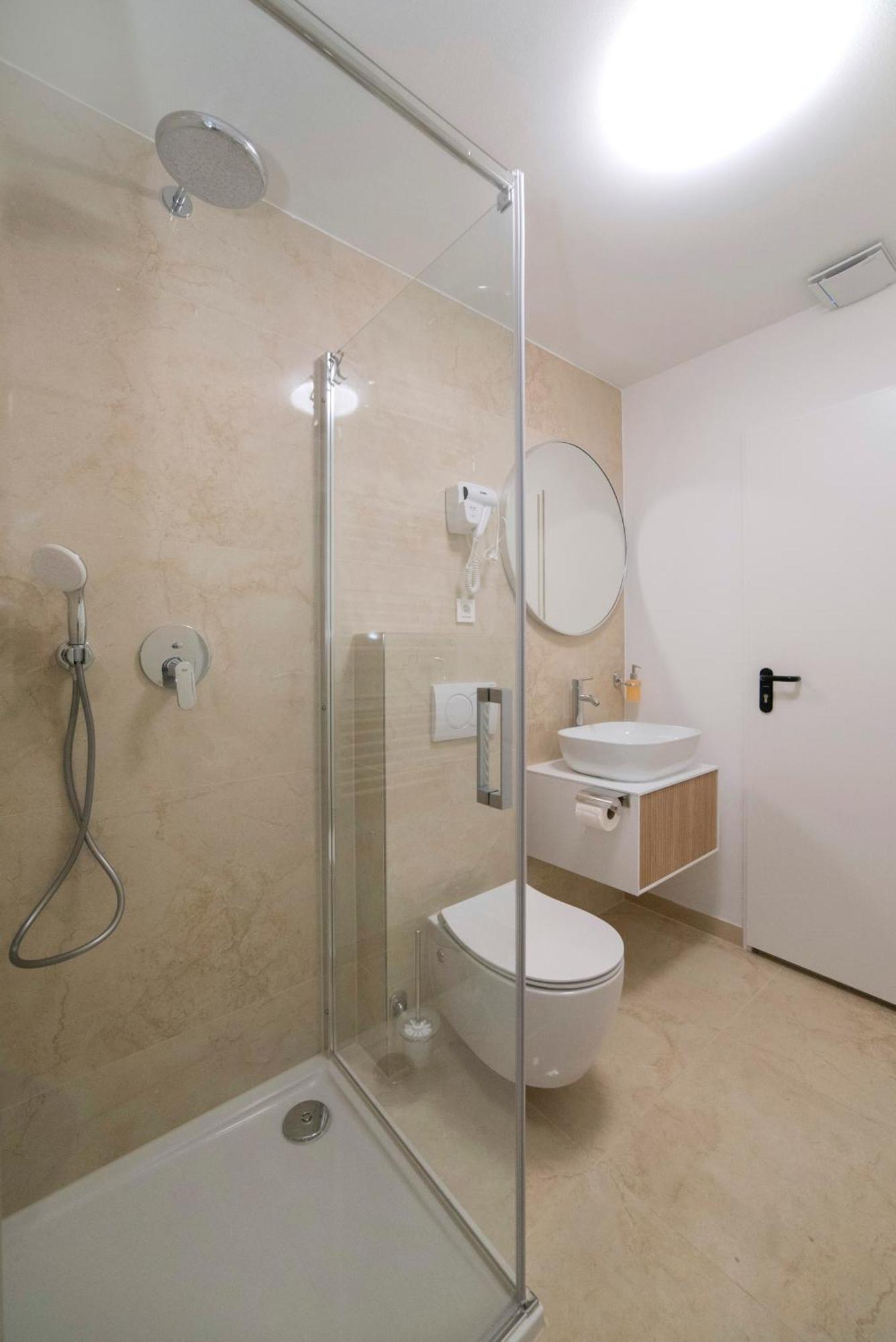 Apartments Pamer, 4Th Floor, No Elevator Zagreb Extérieur photo